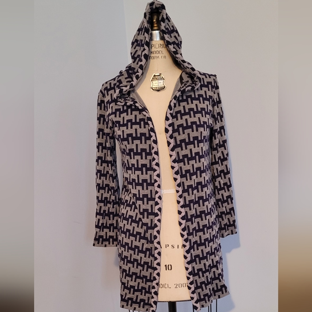 Leader women's top hoodie cardigan small size